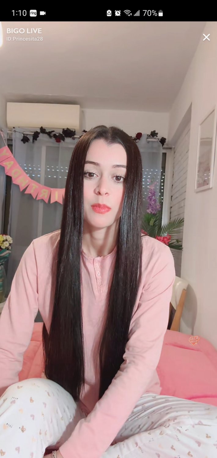 Screenshot_20241211-012056_BIGO LIVE #QDRbKSZB