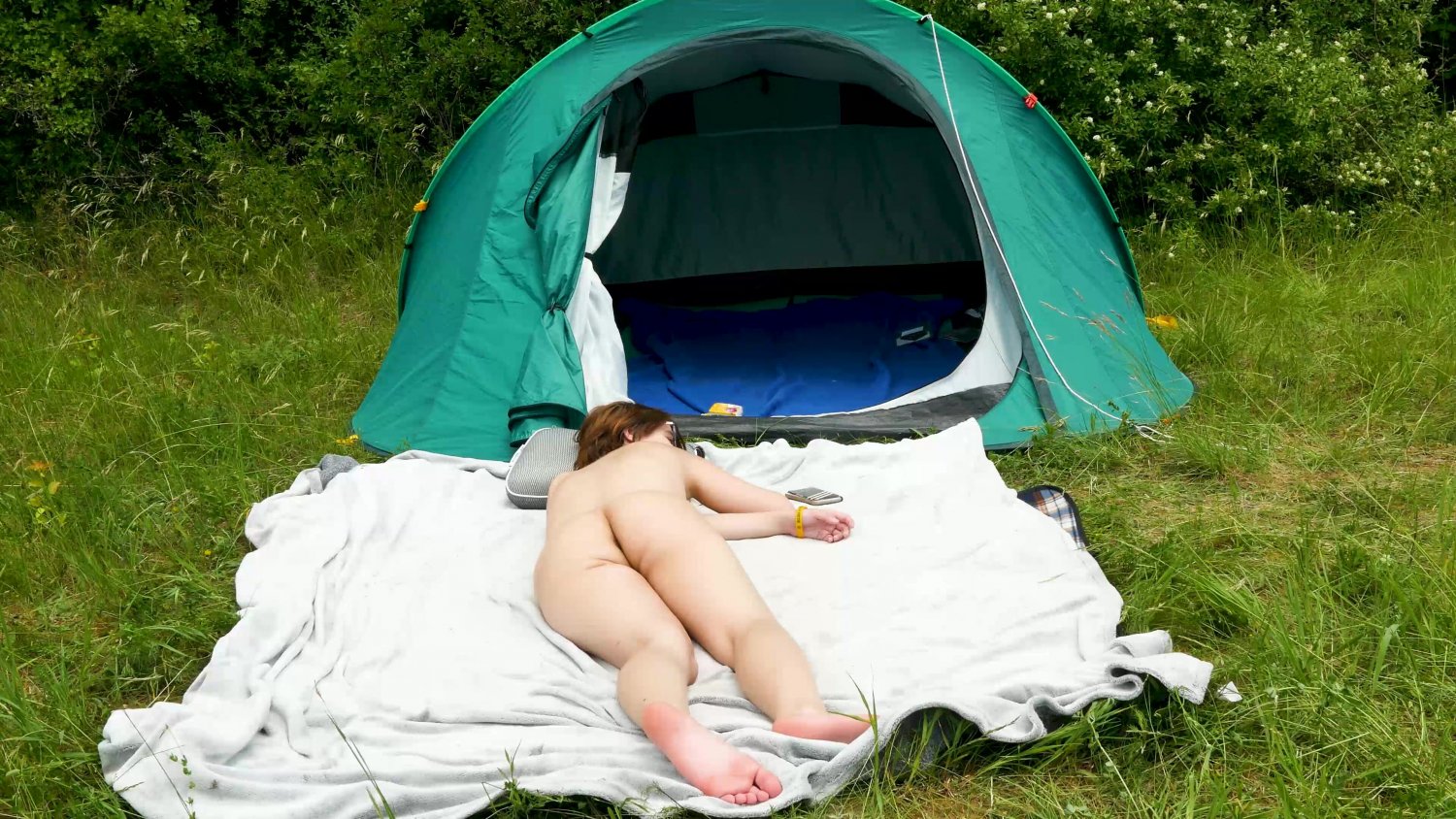 ASS & TENT - 2 #aKXFhDVr