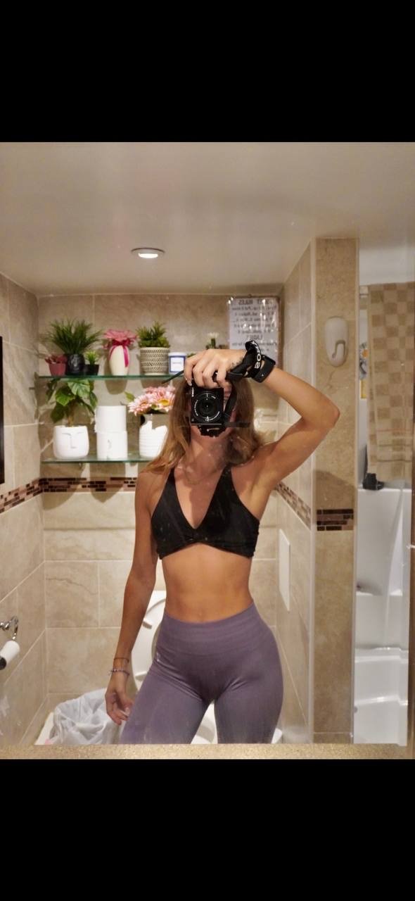 hotwife #QWC6oMeV